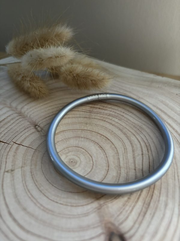 Bracelet jonc type bouddhiste