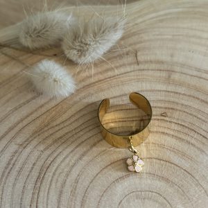 Bague breloque fleur rose